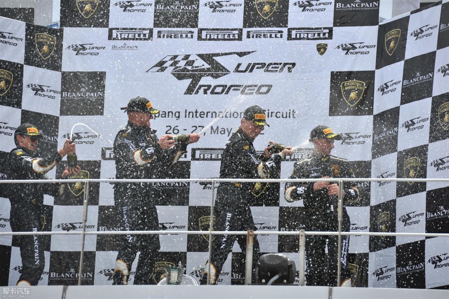 ѩսSuper Trofeoŷ2009꿪ʼٰ2012״ν޵18޳Ӳиѩʿ˹麣Ϻ󶥼ʷϵȫ̱ѩϳ۳ҵ...