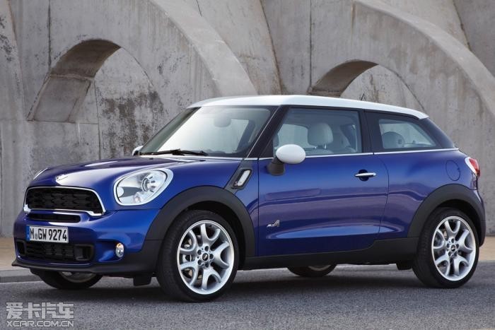 գMINI³PACEMANͼPACEMANCOUNTRYMAN죬ΪCOUNTRYMANCoupe˫Ű汾ṩ͹ֶѡMINI PACEMANCOUNTRYMANȥв٣β΢սͷԪءMINIҲ״β...