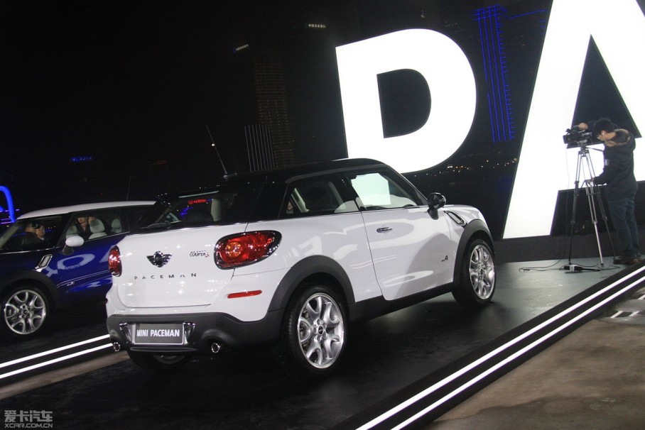   
316գMINI PACEMANʽڷMINI PACEMANλΪSUVͣݴطĲͬΪCOOPERCOOPER SϵУֱƥ1.6L1.6Tƥ6һ䡣MINI PACEMANͬʱĻΪMINI PACEMAN΢Сļ¼ƬѼ...