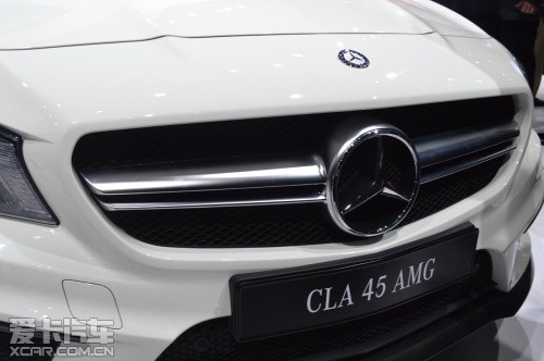 奔驰CLA45 AMG