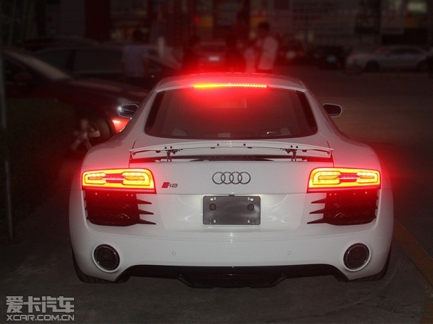 �Ŀ�µ�R8ʵ��