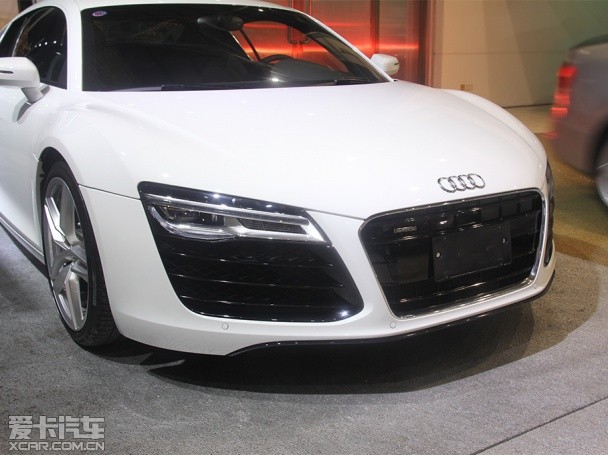 �Ŀ�µ�R8ʵ��