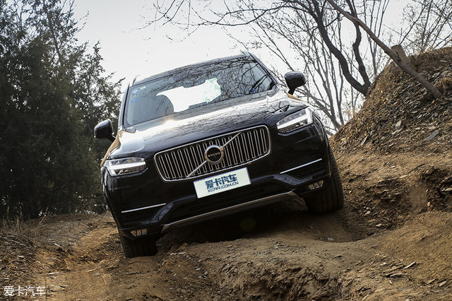 XC90对比途锐