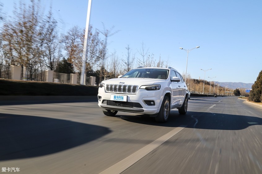 Jeep自由光