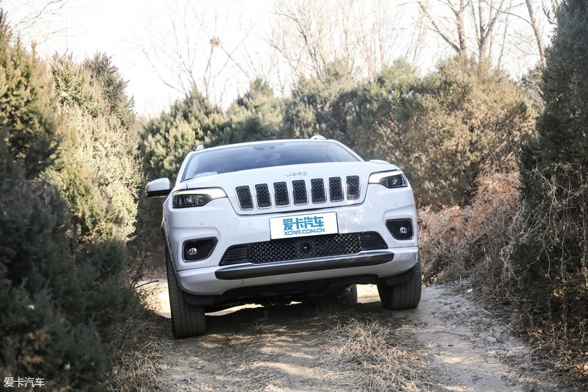 Jeep自由光