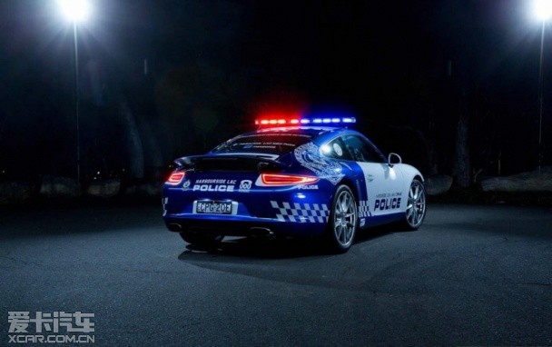 保时捷911 Carrera警车