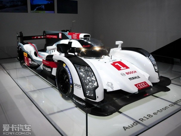 R18 e-tron quattro