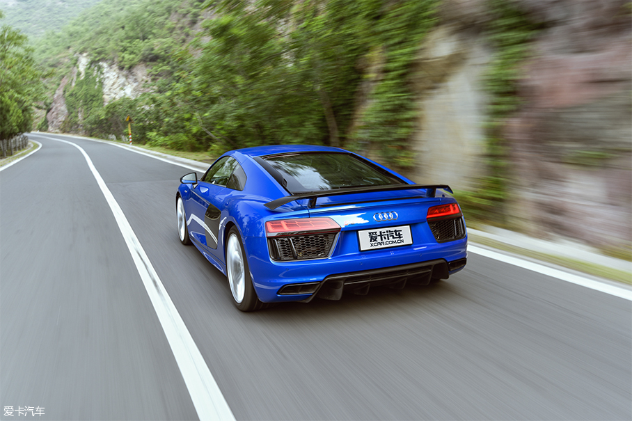 奥迪 R8