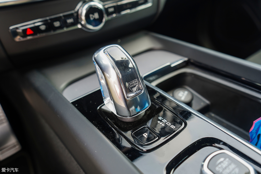 XC60