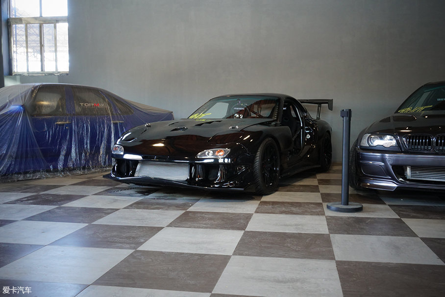 ̨ɫRX7Ǳĵǣһסӡ̨Ϲʳ588kW(800Ps)Ǹʼ