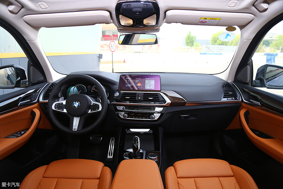沃尔沃XC60/宝马X3