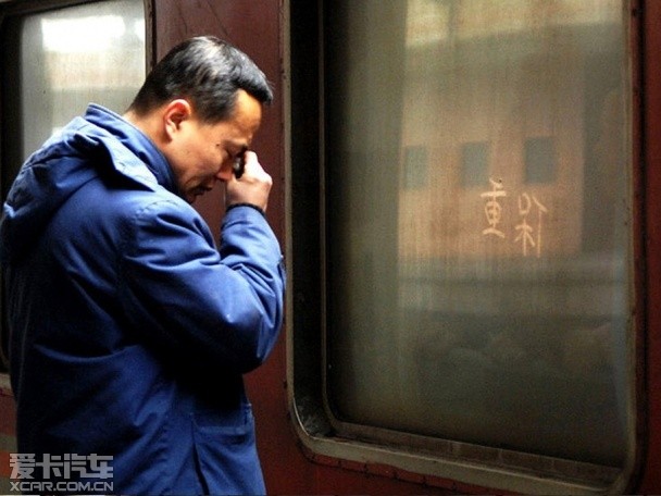 是谁温暖了回家的路？ 2015春运众生相