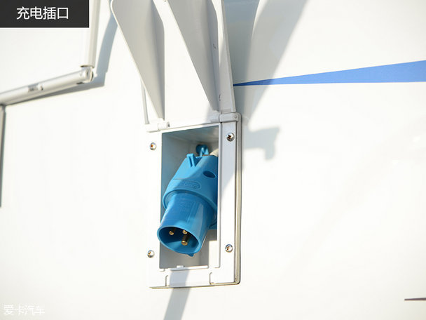 上汽大通V80房車