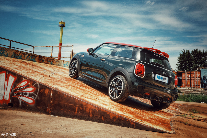 MINI JCW