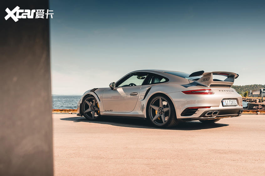 911 TURBO RS