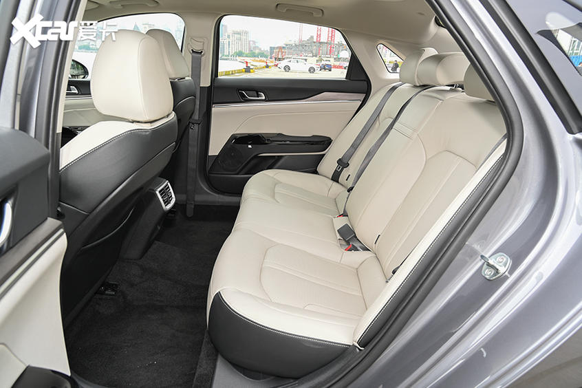 實拍起亞國產版K5凱酷