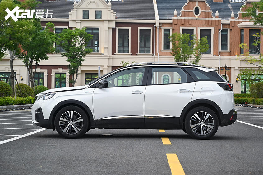 试驾东风标致4008 PHEV