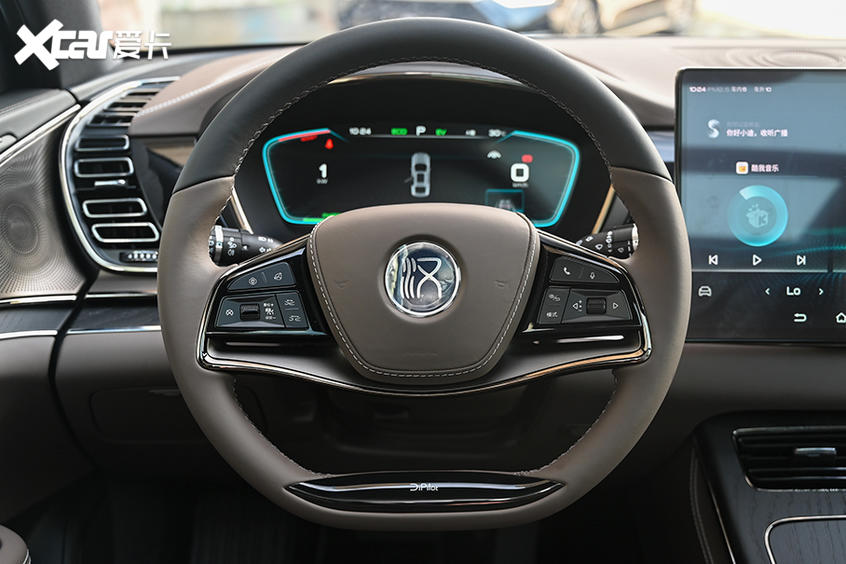 實拍比亞迪漢DM