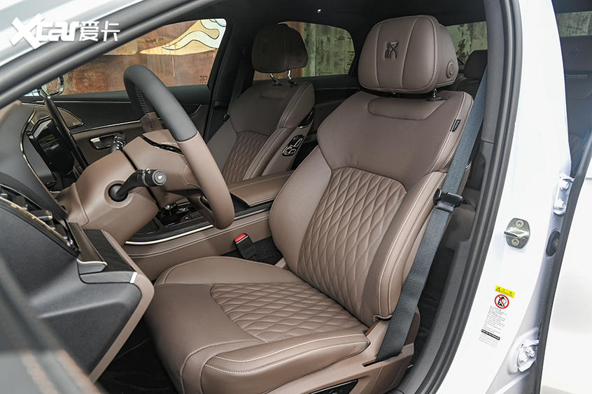 實拍比亞迪漢DM