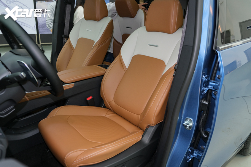 實(shí)拍上汽大通G50 PLUS