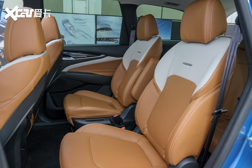 實(shí)拍上汽大通G50 PLUS