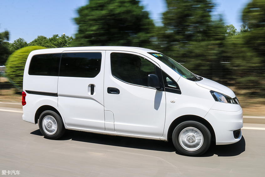 NV200