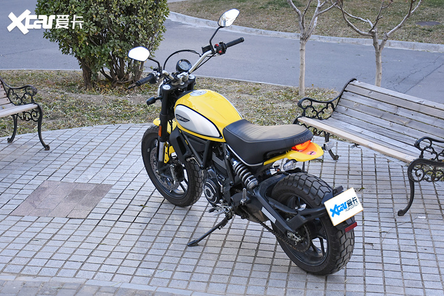 βͬ˸˶Ϣĸоβ180mm̥ĺ֣öſScramblerȥִС