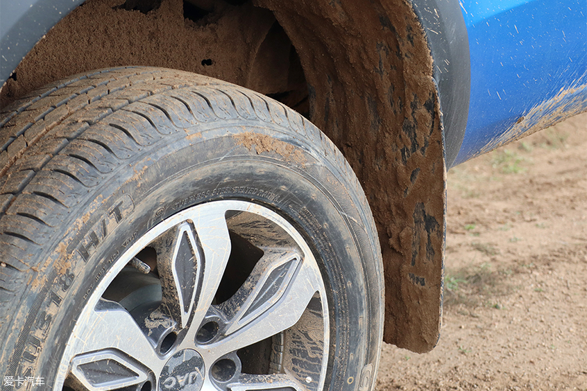 轮胎注意事项；胎压监测；湿地性能