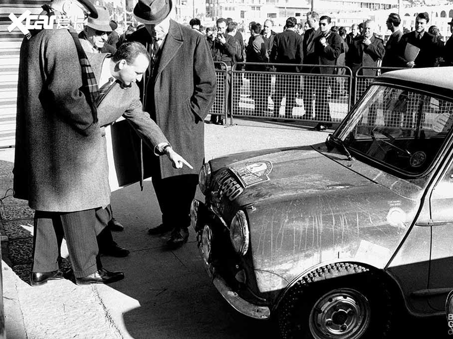 1964꣬Mini Cooper S״γؿλãBMCӢ˾ӹɳΪӦսֽ˴ĸĸȫµĸ׷ӵ1071ccҲ֮67kW91