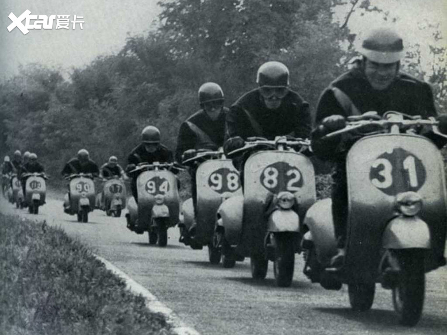 1951꣬ǳӲμ˵ʱࡢʢĦг Sei Giorni InternazionaleڳٹļУVespa̤һרҵԽҰĦгչɱƾȶԼֵĳɫӣɵ۹³ɹϮһն9öơVespa Sei GiorniͣʽΪ˼ⳡʤ