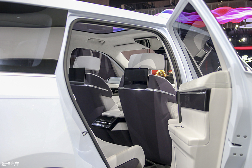 博郡汽車iV6、iV7