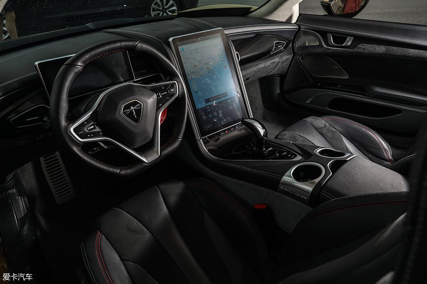 爱卡清洁能源之旅；特斯拉Model 3；前途K50；捷豹I-PA
