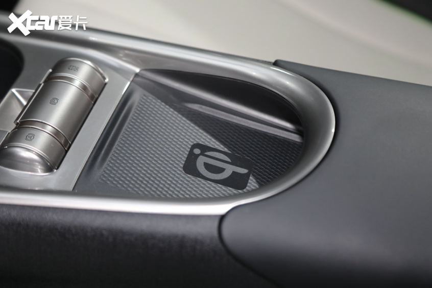 實拍比亞迪海豚