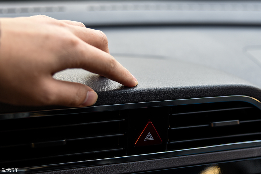 解讀北汽新能源EC180圖