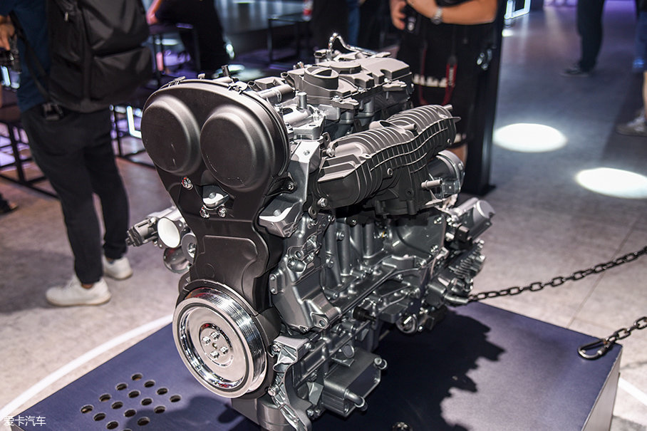 領(lǐng)克01全解析