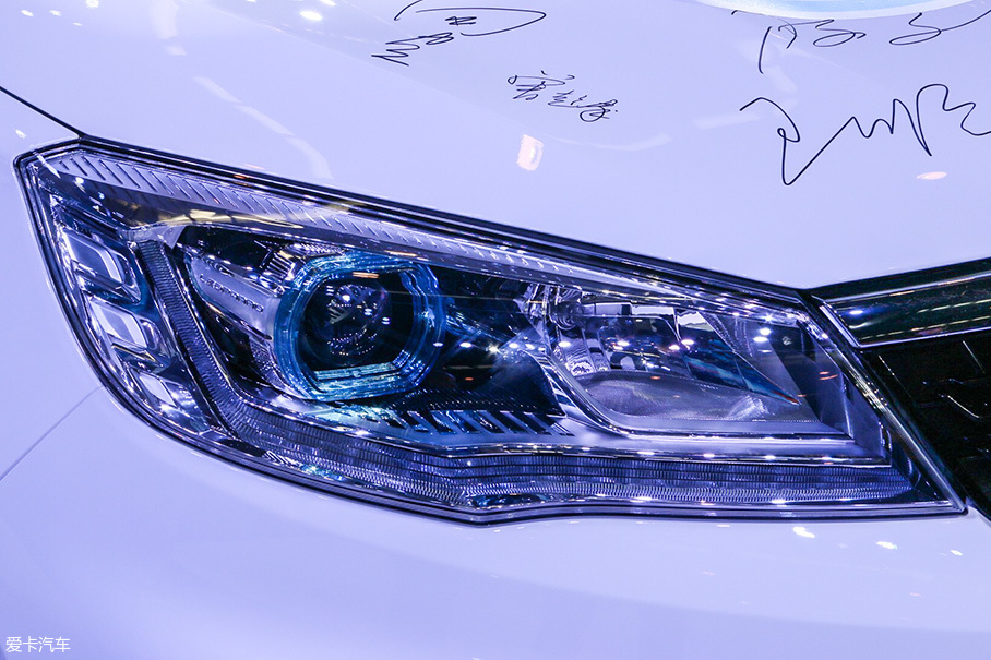 實(shí)拍獵豹CS9 EV