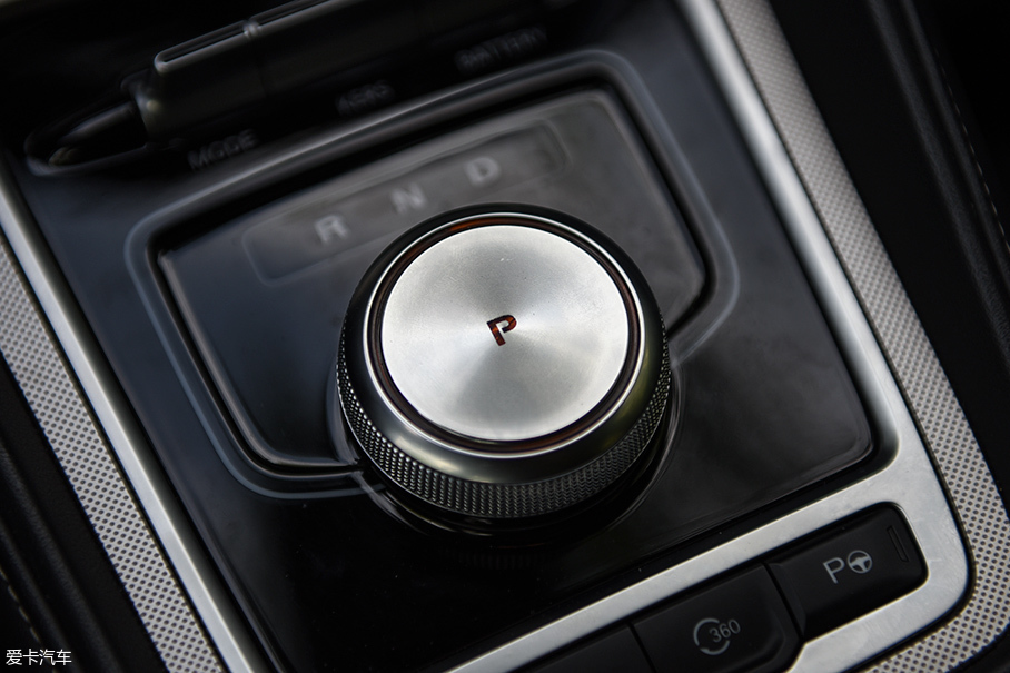 名爵6插電混動;比亞迪秦;插電混動