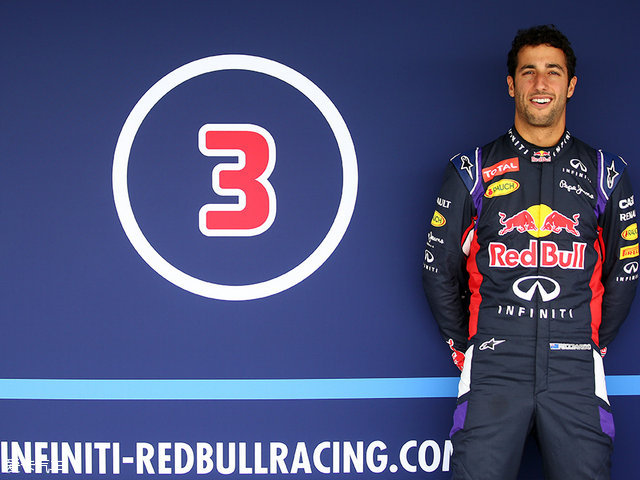 年轻的红牛车队车手丹尼尔·里卡多(daniel·ricciardo).