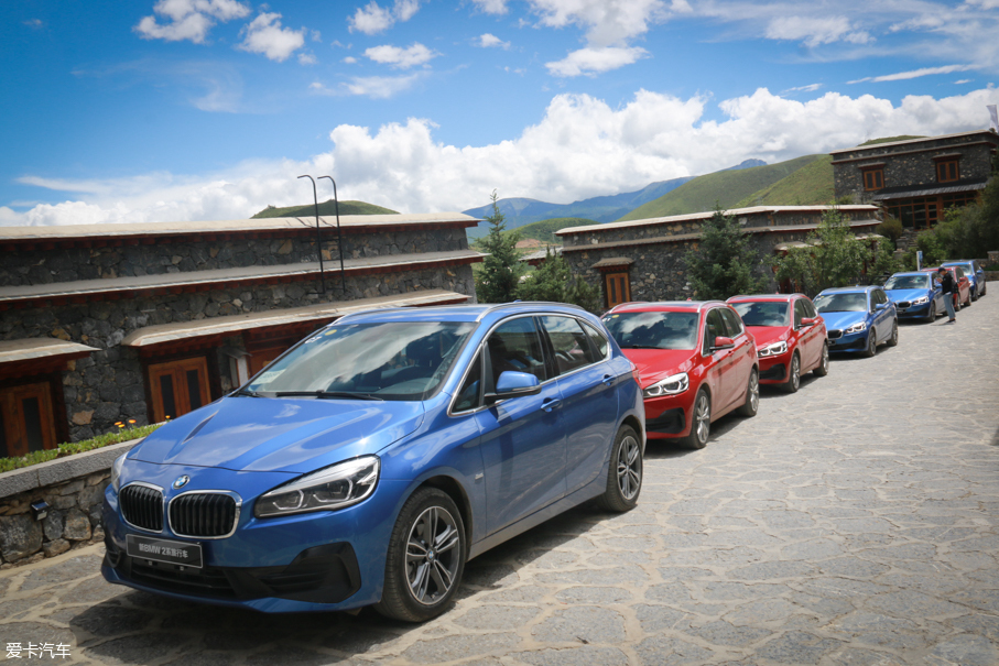 新款2系旅行車(chē)