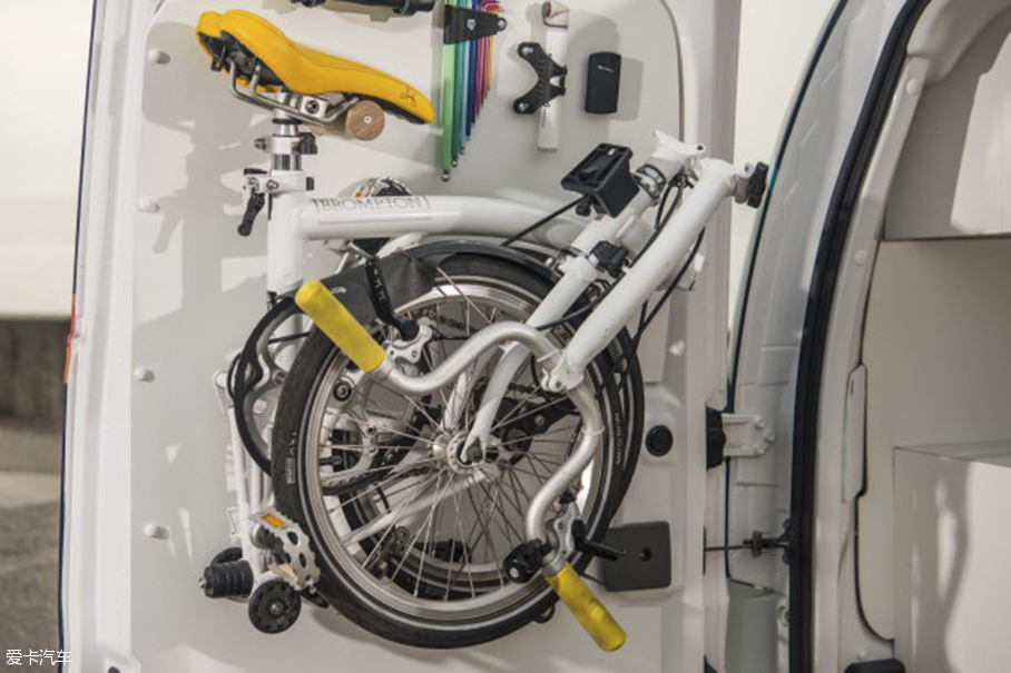 e-NV200;纯电动移动办公室;