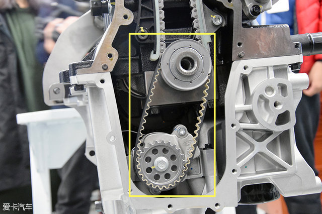 图说科技 小排量是亮点 上汽名爵zs动力系统解析 机油泵由湿式皮带