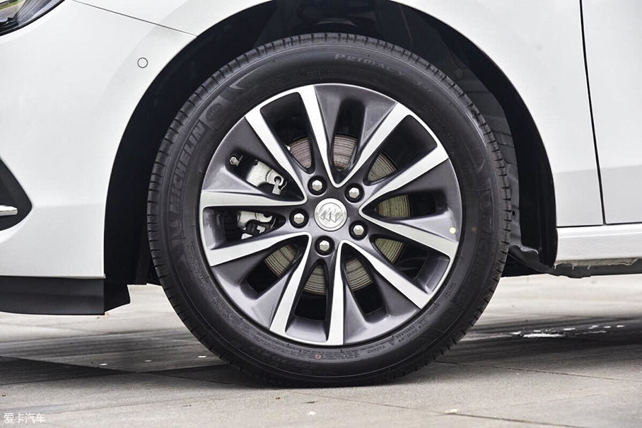 上汽通用別克GL6