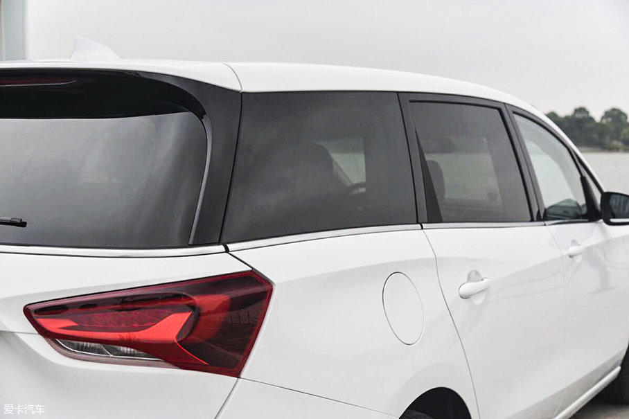 上汽通用別克GL6