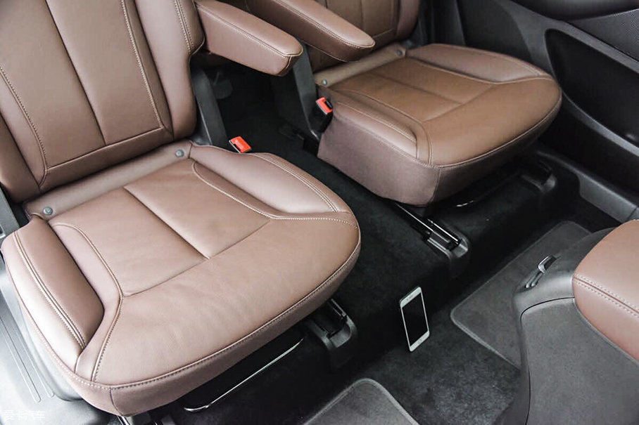 上汽通用別克GL6