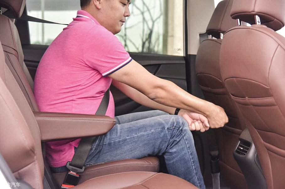 上汽通用別克GL6