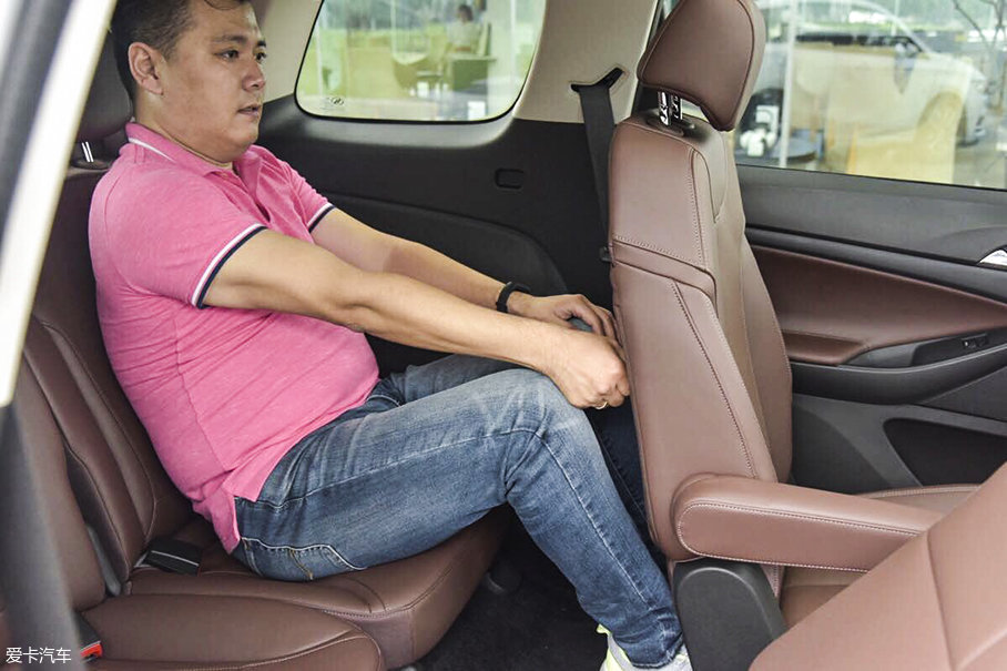 上汽通用別克GL6