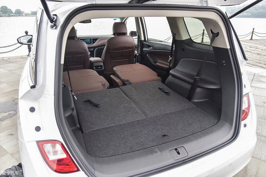 上汽通用別克GL6