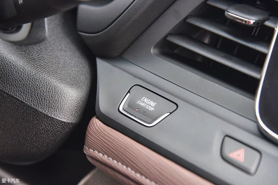 上汽通用別克GL6