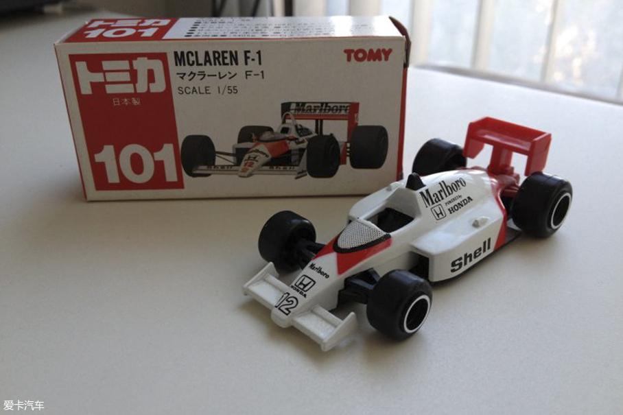 TOMICA