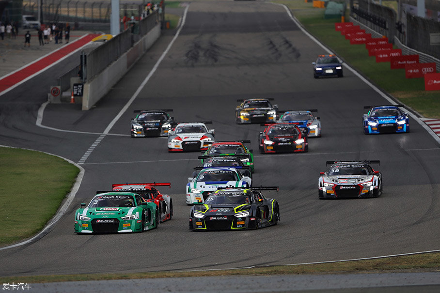 奥迪R8 LMS